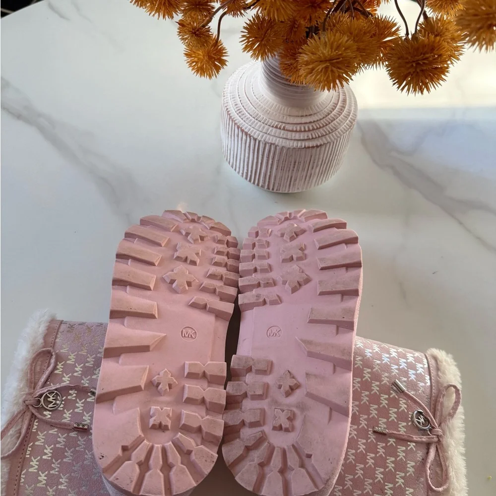 Michael Kors Light Pink Fur-Lined Boots - Picture 12 of 12